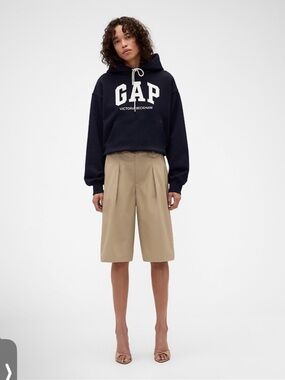 GAP X Victoria Beckham High Rise Pleated Shorts